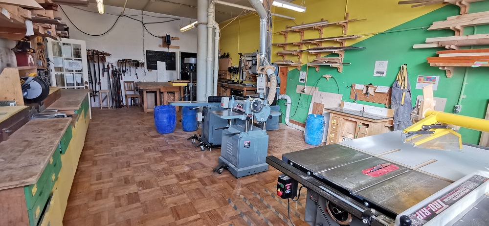 Machines & Outils disponibles dans notre atelier bois - Ateliers